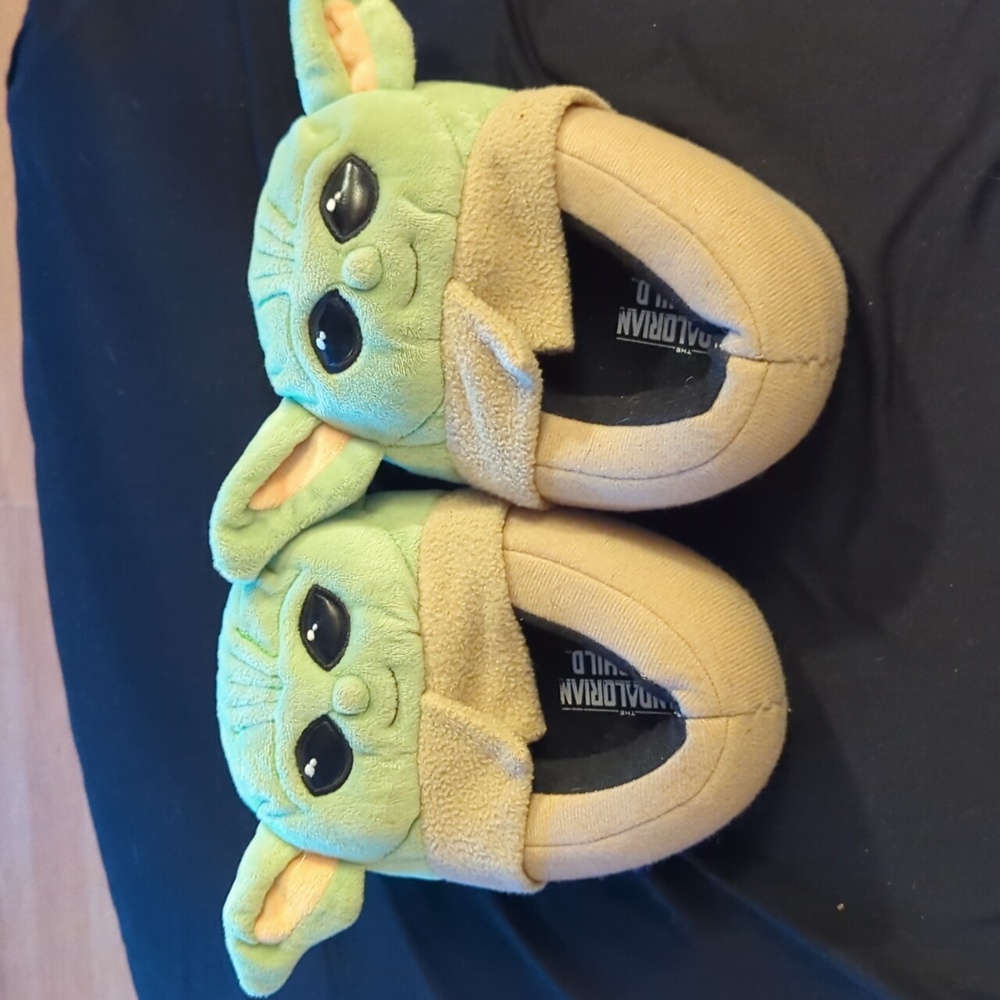 Baby Yoda slippers